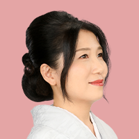 東風曉奈